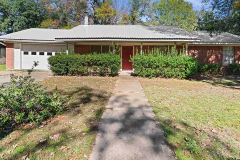 205 La Jodepa St, Grand Saline, TX 75140