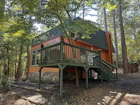 249 Bobwhite Ln, Holly Lake Ranch, TX 75765