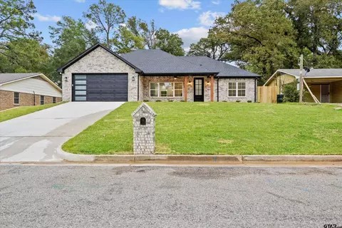 1415 Hawthorne Ave, Tyler, TX 75702
