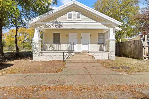207 Mitchell St, Longview, TX 75601 photo 2