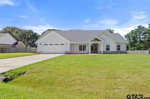 18334 Timber Oaks Dr, Lindale, TX 75771