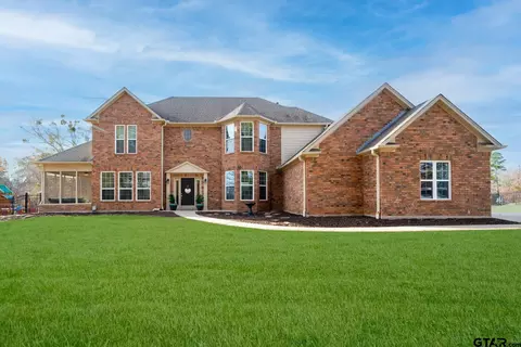 220 Lavender Ln, Longview, TX 75605