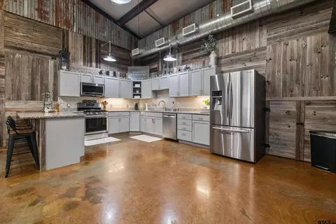 2025 Acr 140, Elkhart, TX 75839