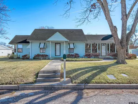 201 S Beech, Winnsboro, TX 75494