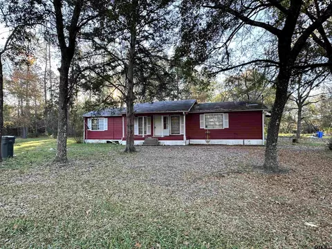 2504 Davisville St, Lufkin, TX 75901