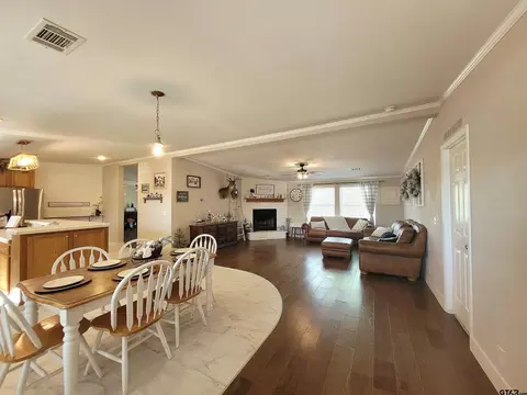 20871 County Road 26, Tyler, TX 75705