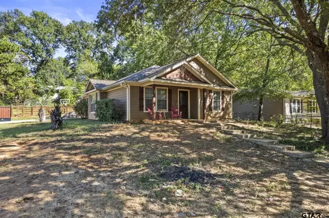 705 Viewcrest, Longview, TX 75604 photo 2