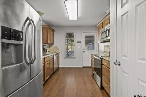 705 Viewcrest, Longview, TX 75604 photo 9