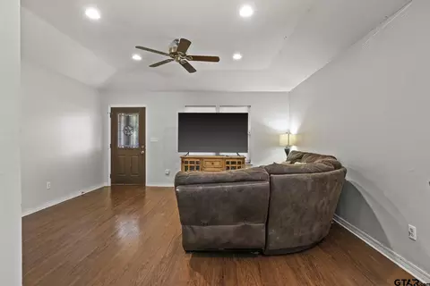 705 Viewcrest, Longview, TX 75604 photo 6