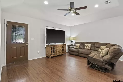 705 Viewcrest, Longview, TX 75604 photo 5