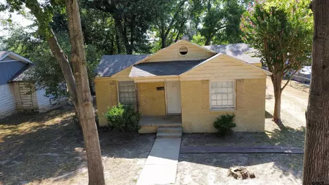 813 N Englewood, Tyler, TX 75702