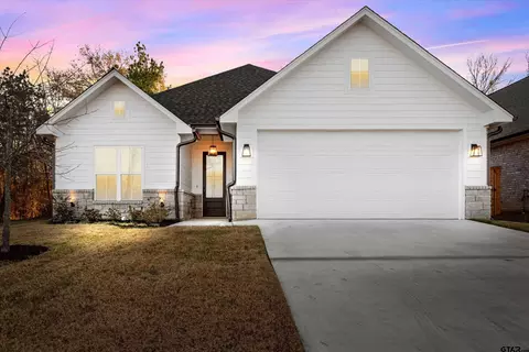 3043 Guinn Farms Rd, Tyler, TX 75707