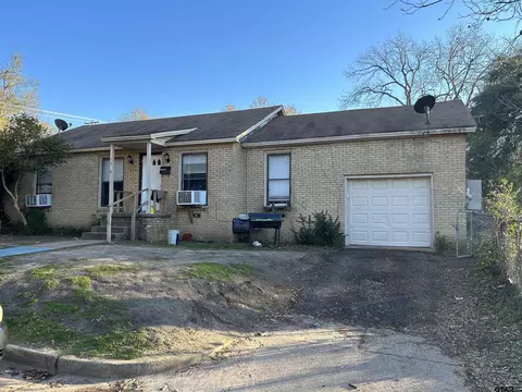 1304 W Dobbs St, Tyler, TX 75701
