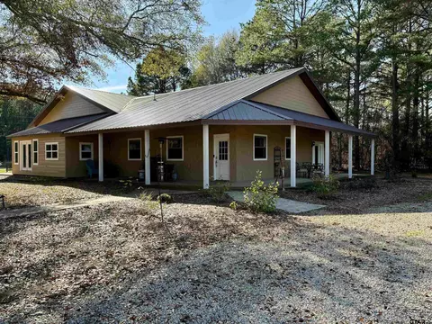 24802 Chandelle Ln, Frankston, TX 75763
