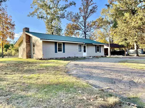 303 W Lake Devernia Rd, Longview, TX 75604