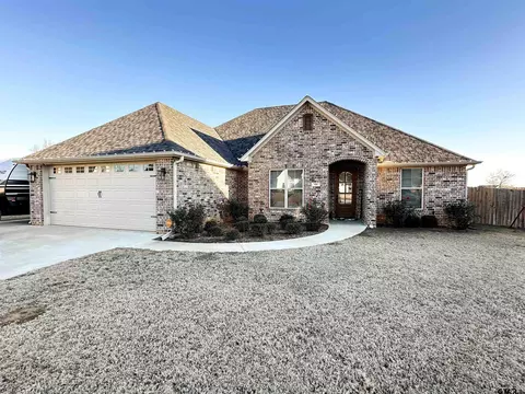 124 Nathan Dr, Chandler, TX 75758