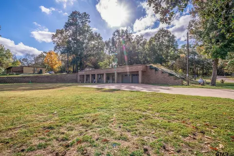101 Myers Rd, Longview, TX 75604