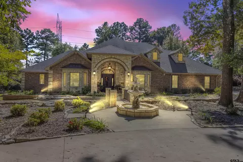 1935 Equestrian Ln, Tyler, TX 75703