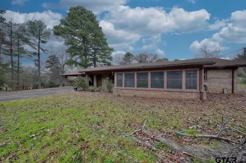 203 Texas Dr, Hideaway, TX 75771