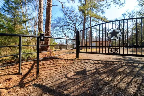 415 W Whatley Rd, White Oak, TX 75693