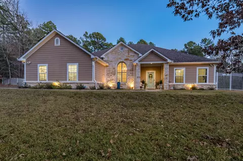 15349 Lakeside Dr, Tyler, TX 75707