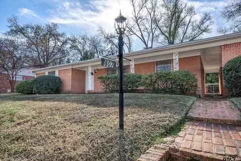 807 Rhodes Dr, Tyler, TX 75701