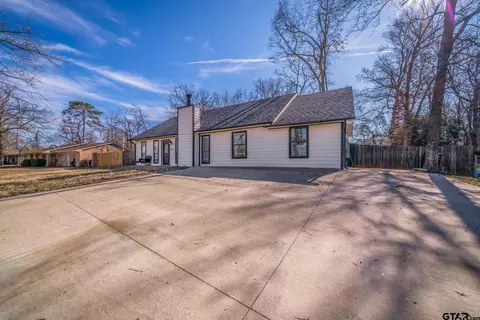 3208 Mona Dr, Longview, TX 75601 photo 3
