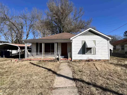 1510 W Broad St, Mineola, TX 75773