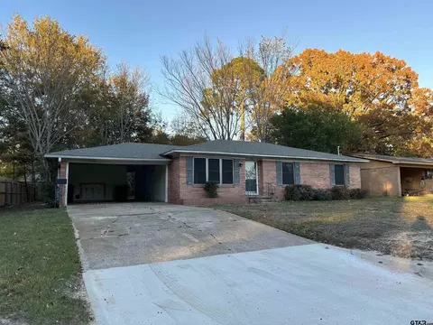 1412 Easy St, Tyler, TX 75701
