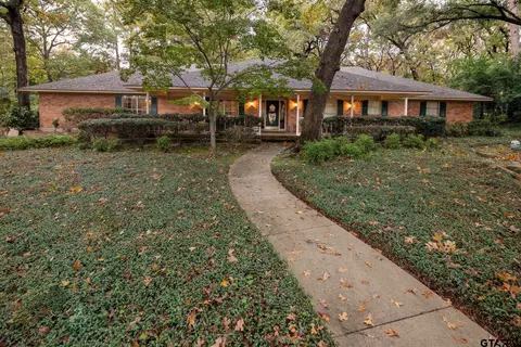 718 Cambridge Rd, Tyler, TX 75703