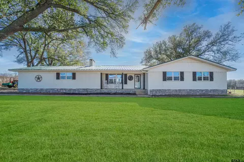 2815 Arrowwood Rd, Gilmer, TX 75644