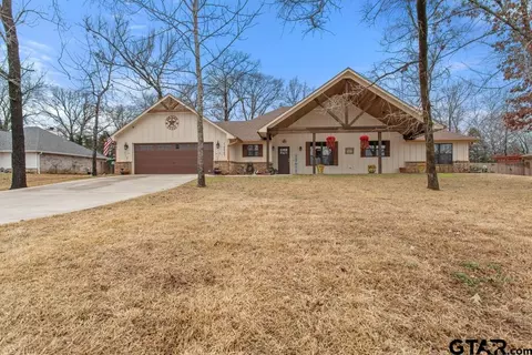 14067 Twin Ranch Rd, Tyler, TX 75704