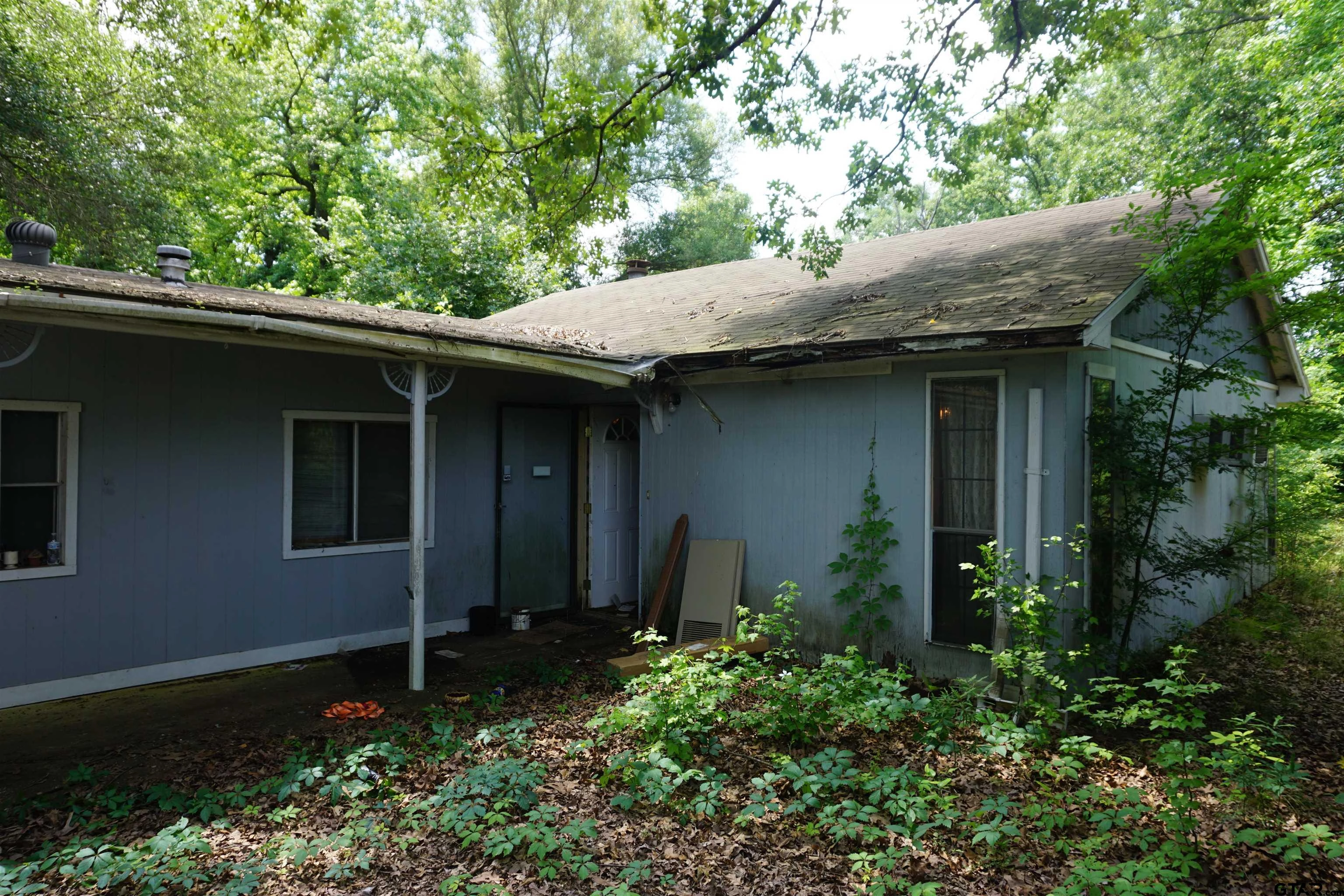 300 E GEORGE RICHEY RD  