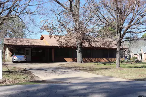 806 Wells Rd, Quitman, TX 75783