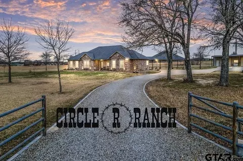 170 Vz County Road 1516, Van, TX 75790