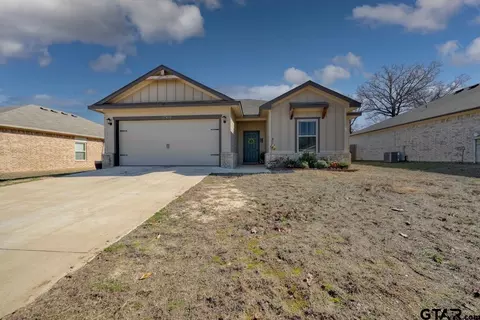 17470 Stacy St, Lindale, TX 75771