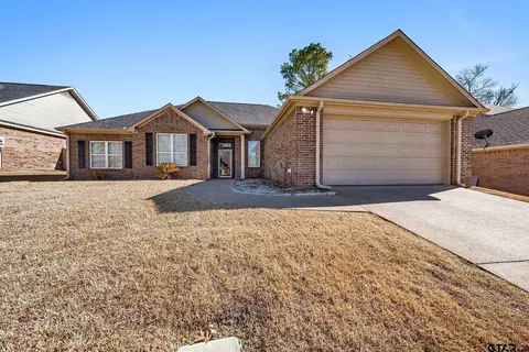 804 Rugby Ln, Whitehouse, TX 75791