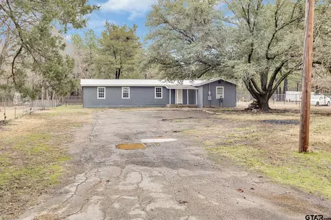 3708 Fritz Swanson Rd, Kilgore, TX 75662