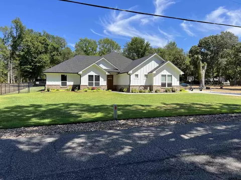11561 Cr 137, Flint, TX 75762