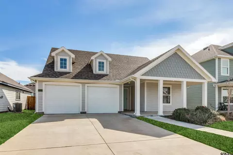 111 Spring Creek Ln, Terrell, TX 75160