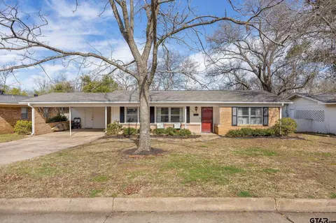 3128 Rollingwood Dr, Tyler, TX 75701