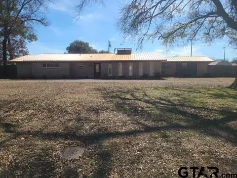 1308 Oak Grv, Quitman, TX 75783