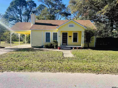 905 Sherrill St, Winnsboro, TX 75494
