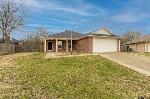 7050 Ranch Hill Dr, Flint, TX 75762