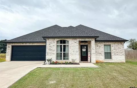 102 Hay Meadow Dr, Winona, TX 75792