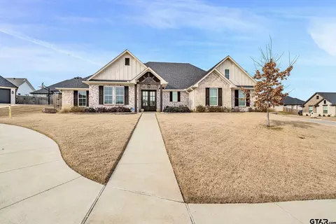 3005 Willow Cir, Tyler, TX 75703