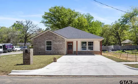 902 Duckenfield Ave, Tyler, TX 75701