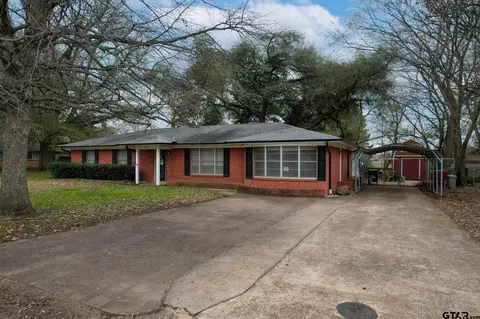 215 Nila St, Mount Vernon, TX 75457