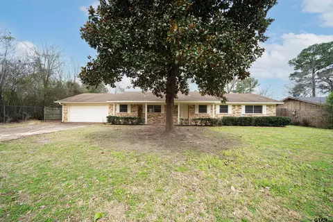 108 Pinecrest St, White Oak, TX 75693