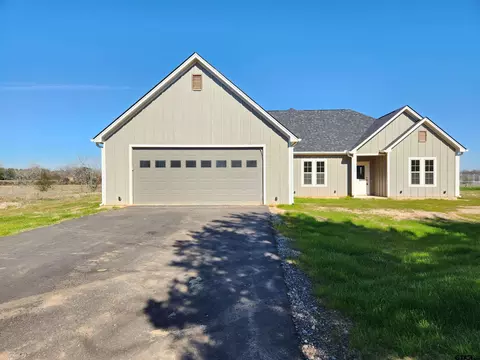 143 Cr 2724, Mineola, TX 75773